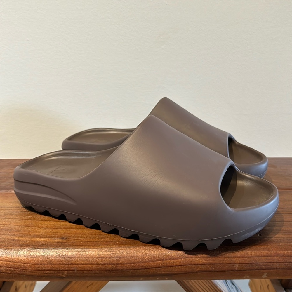 Adidas Yeezy Slide